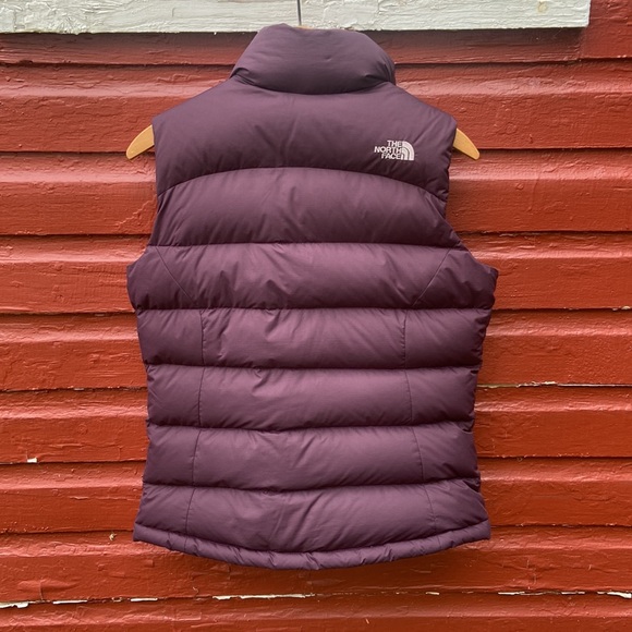 Vintage The North Face 700 Down Puffer Vest Purple Women's Size S - Picture 3 of 10